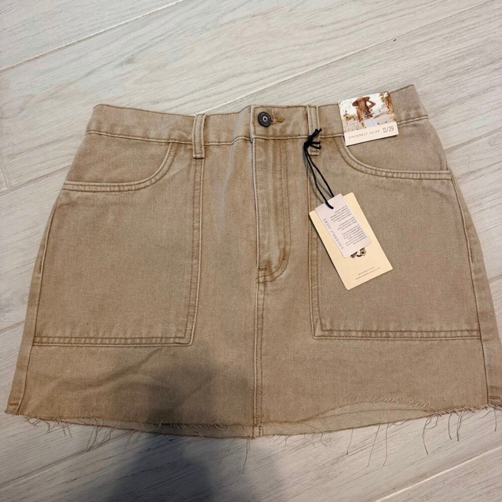 Sincerely Jules Beige Denim Mini Skirt Size 11/29 NWT Raw Hem Utility Pocket